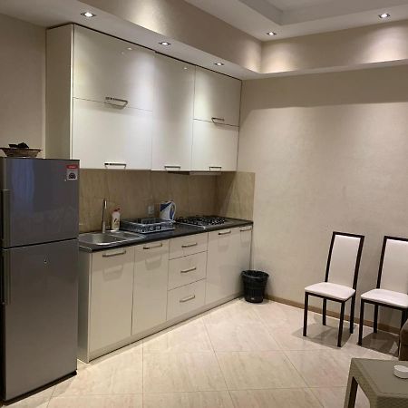 Apartment Three Bedroom In Saburtalo Tbilisi Buitenkant foto